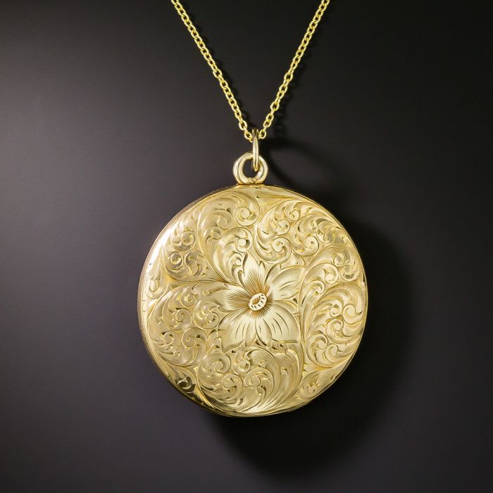 Round engraved pendant shop