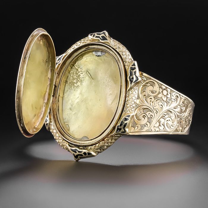 Victorian Locket Bracelet