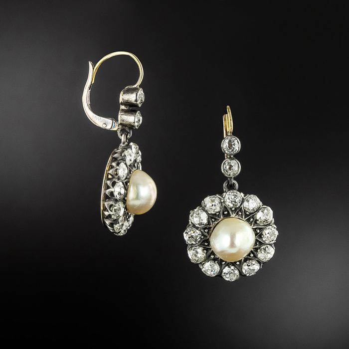 Victorian pearl earrings top