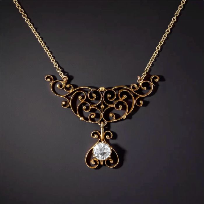 victorian-scroll-necklace-with