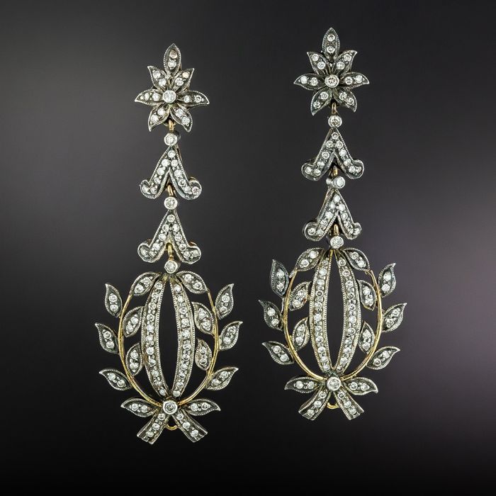 Victorian style drop earrings top