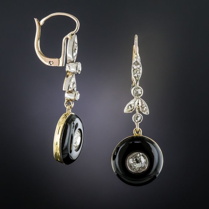 Vintage onyx earrings top