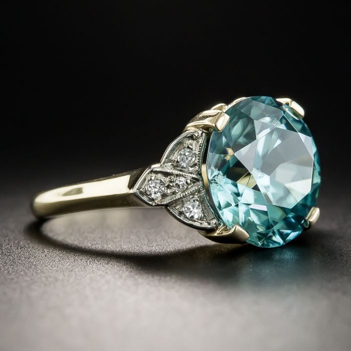 Vintage blue diamond ring top