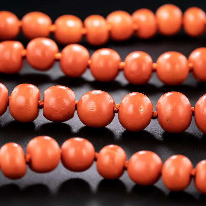 Vintage Coral Bead Necklace