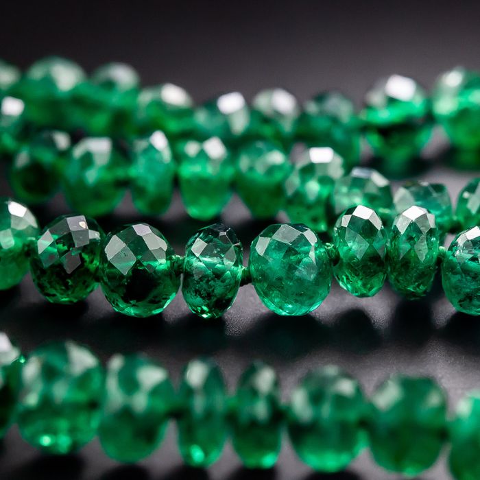 Emerald beads shop