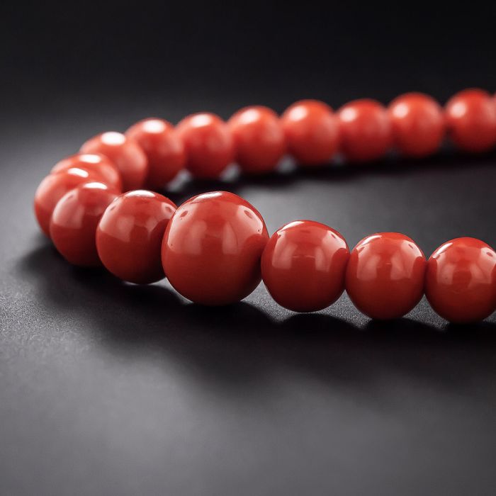 Vintage coral beads on sale