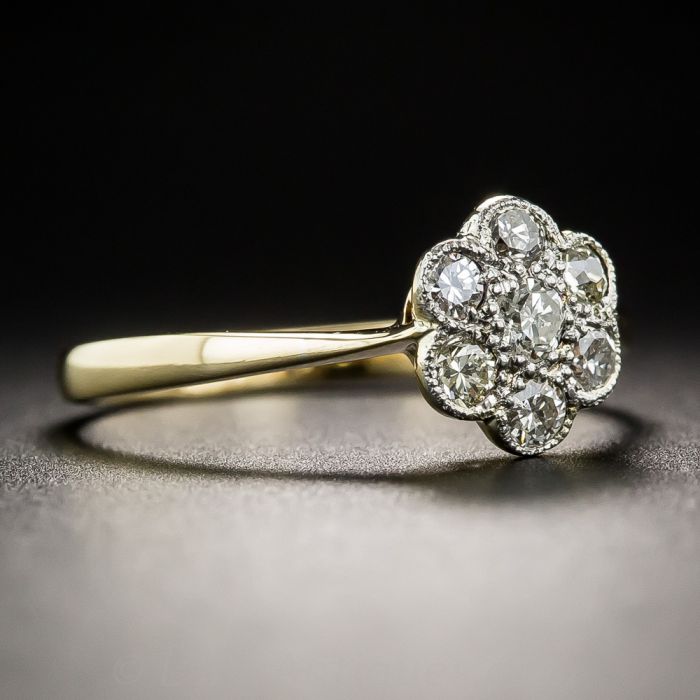 Vintage diamond daisy cluster ring top