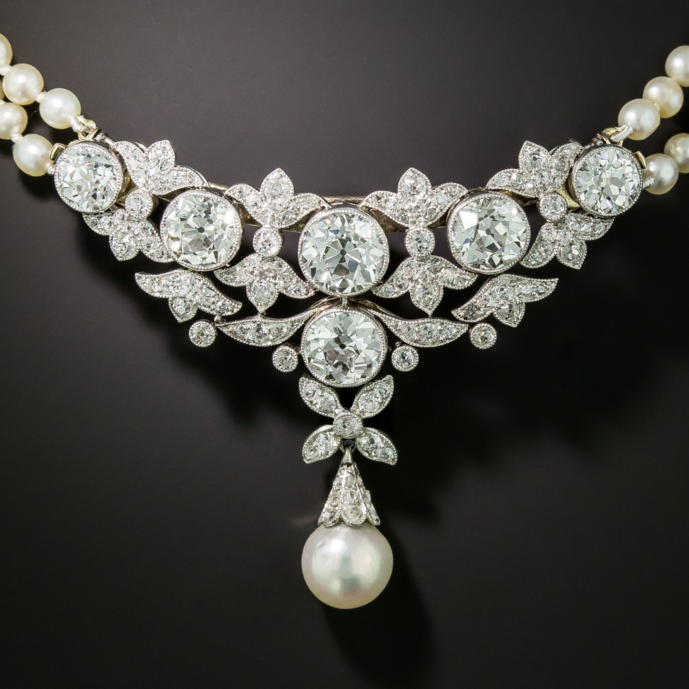 Marie Antoinette's Pearl and Diamond Pendant Sets Record at Sotheby's  Auction in Geneva