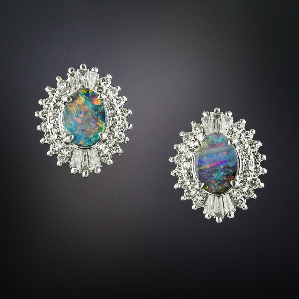 9ct Gold Pear Shaped Opal Stud Earrings - 6mm - G0440 | F.Hinds Jewellers