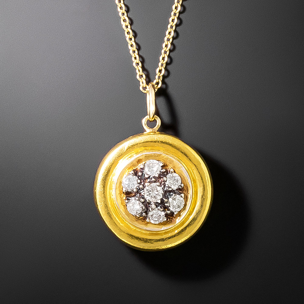A diamond cluster pendant main image 1