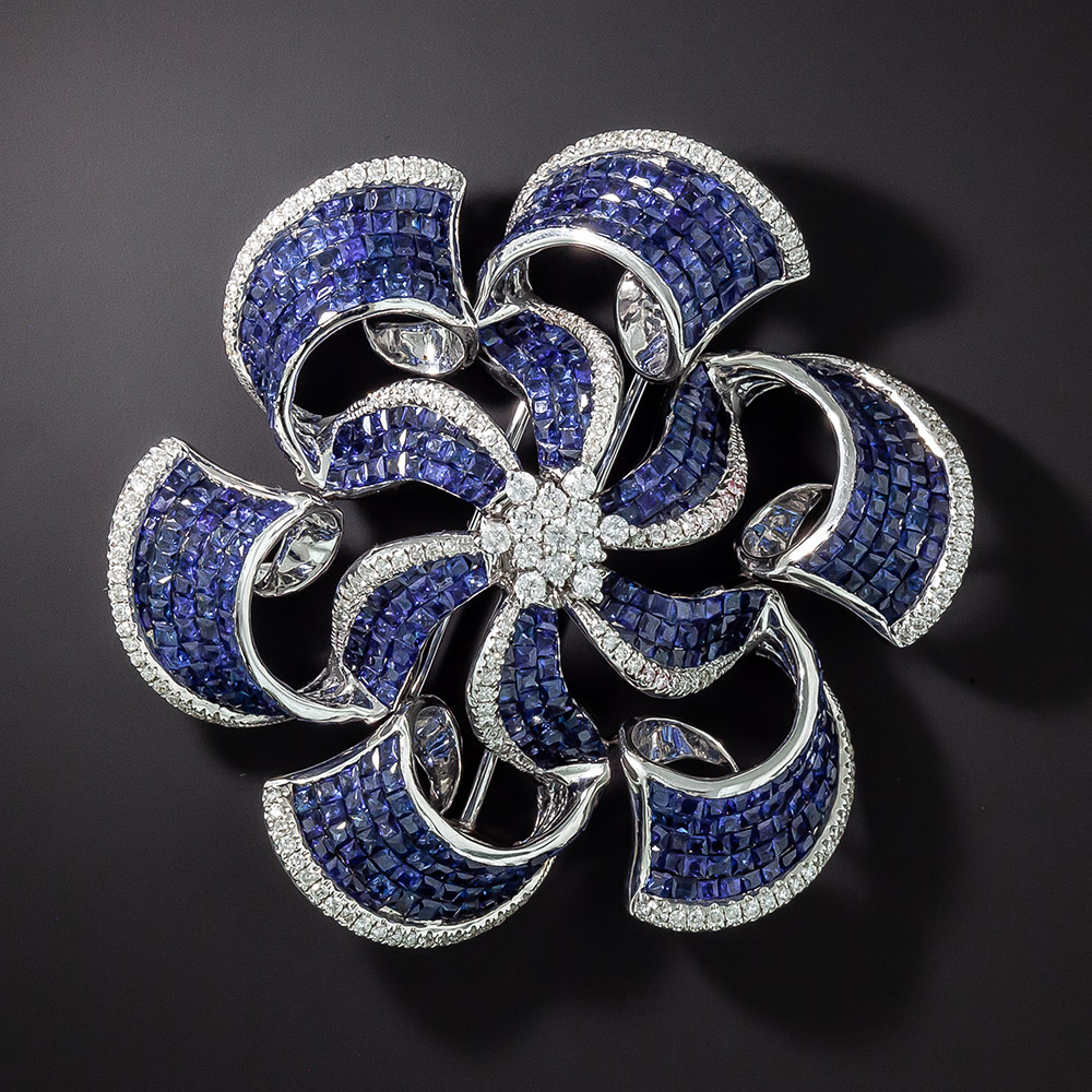 Diamond & Sapphire Flower Brooch/Pendant 18K White Gold