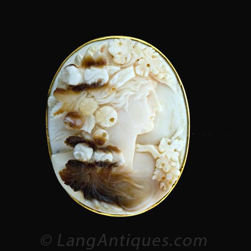 Victorian Emperor Helmet Shell Cameo