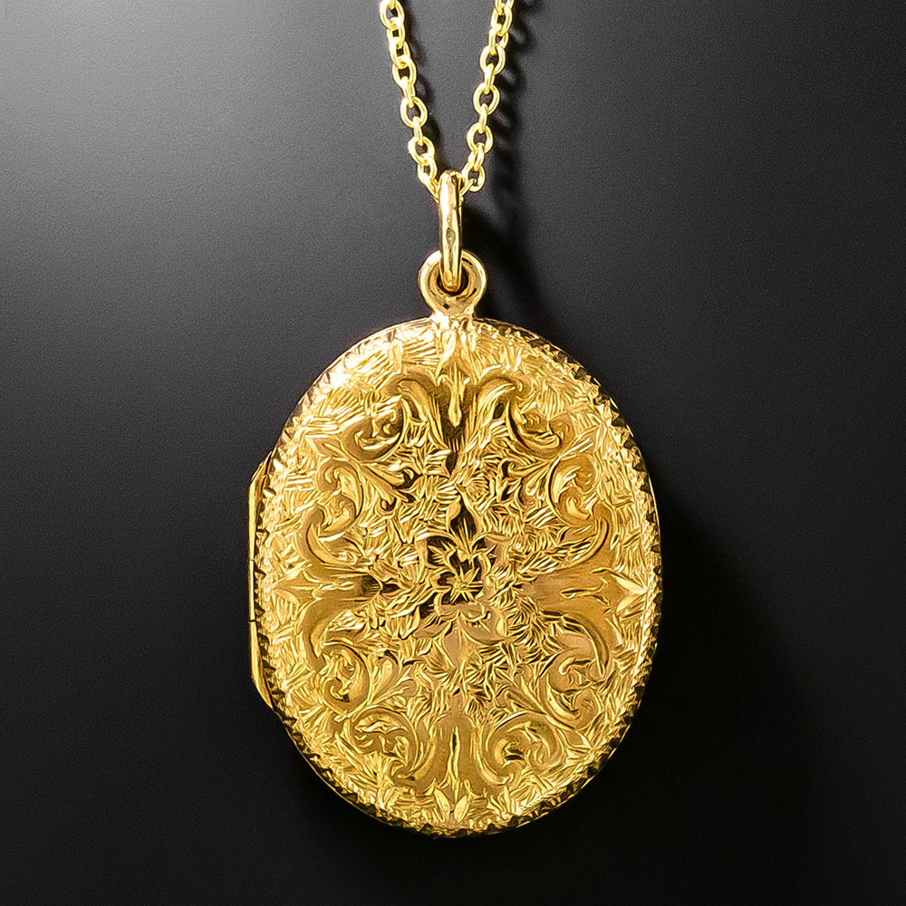 Vletter Locket Victorian Engraved Oval Locket