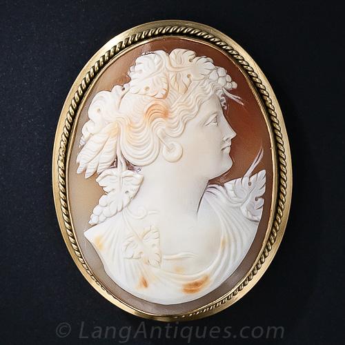 Vintage Shell Cameo Brooch Pendant